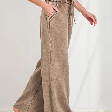 Chloe Washed Sweatpants Pants from Lilah Grace Boutique